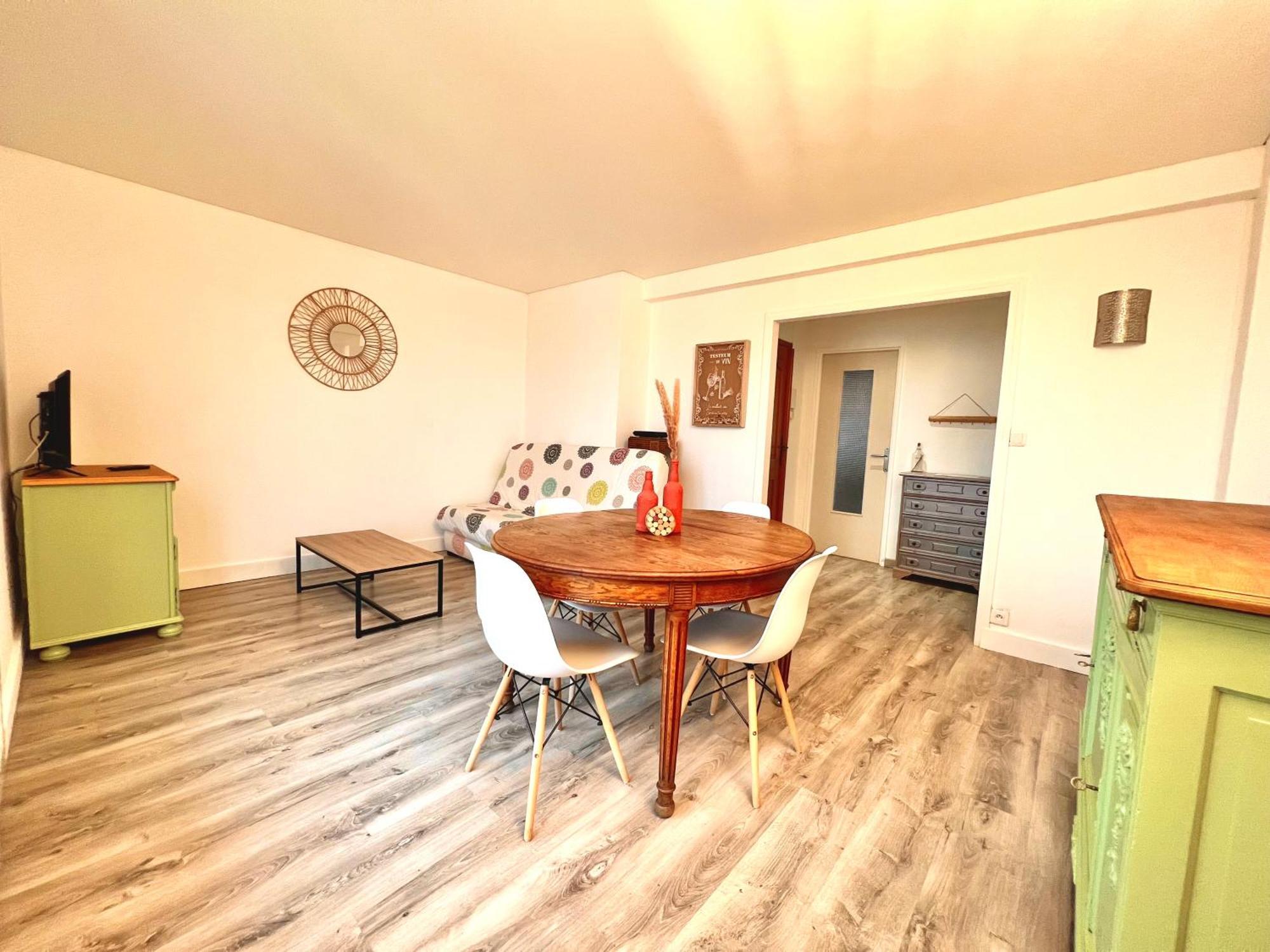 Appartement Proche Gare, 6 Voyageurs Et Stationnement Gratuit رانس المظهر الخارجي الصورة