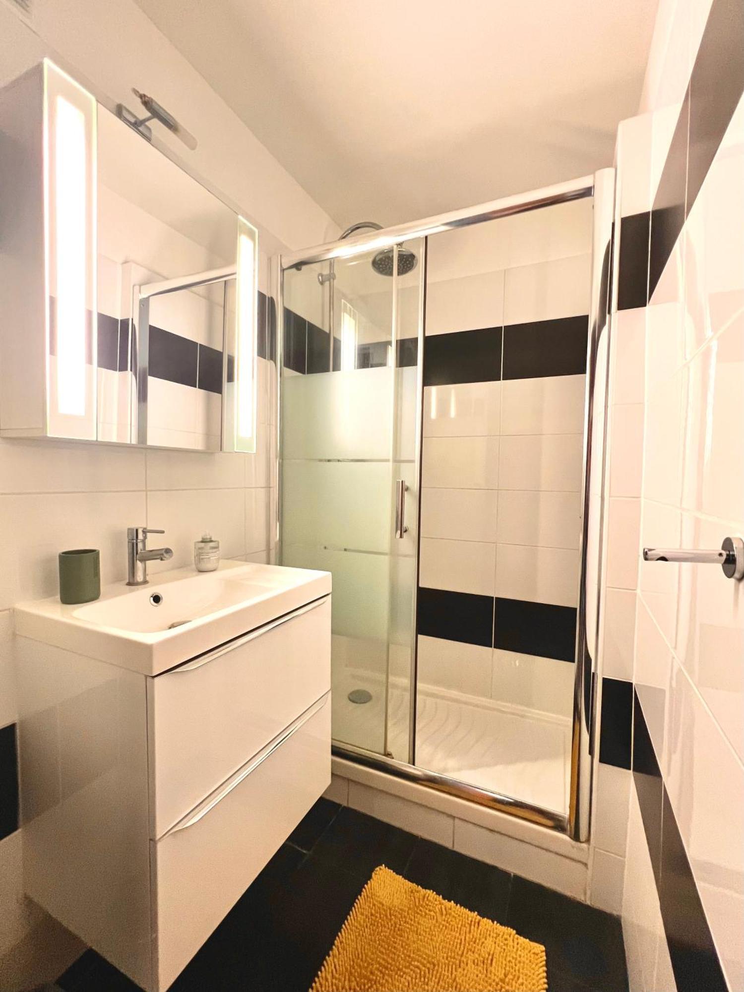 Appartement Proche Gare, 6 Voyageurs Et Stationnement Gratuit رانس المظهر الخارجي الصورة